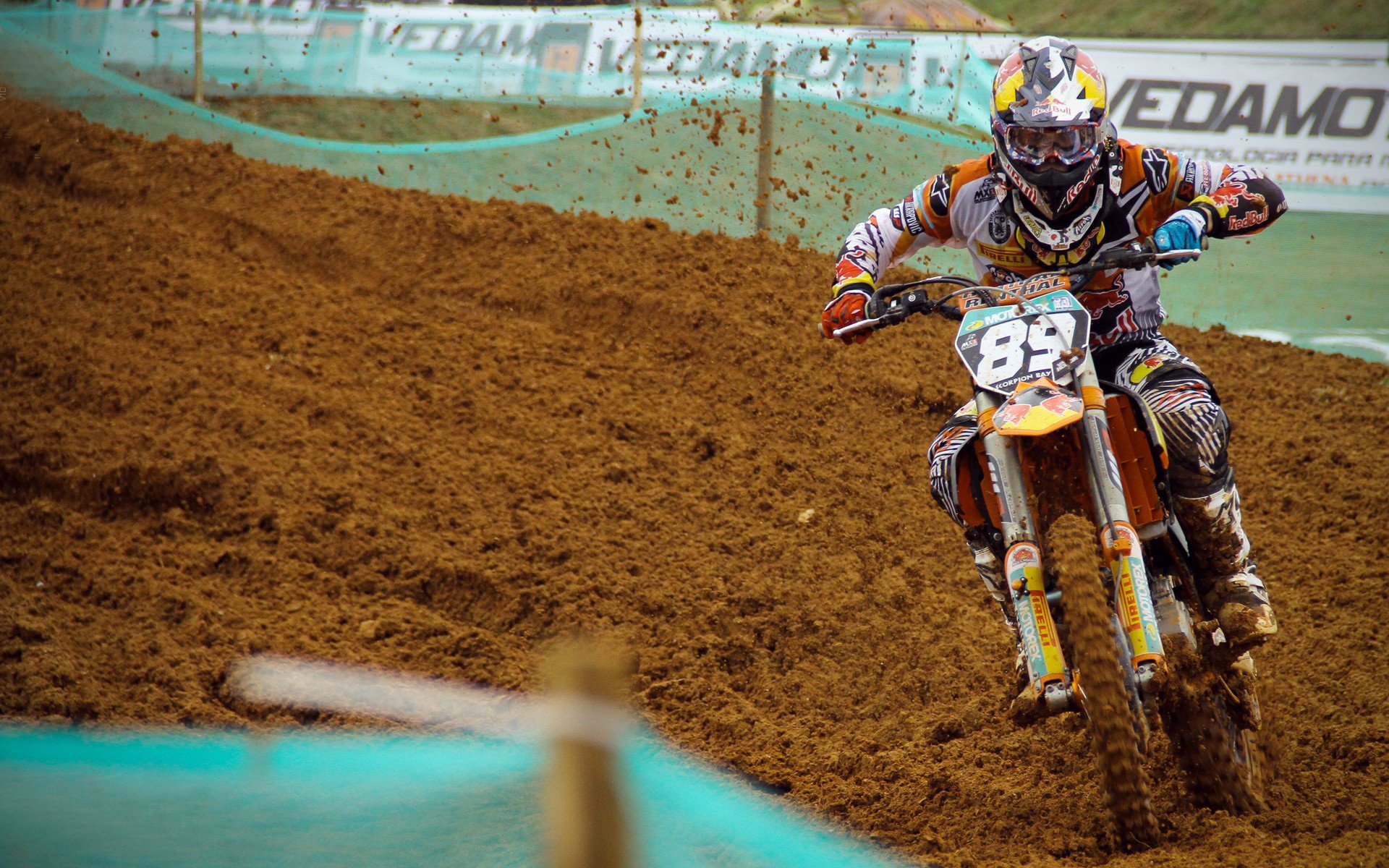 皮特·斯图斯：南非羚羊队的防守核心再度崭露头角