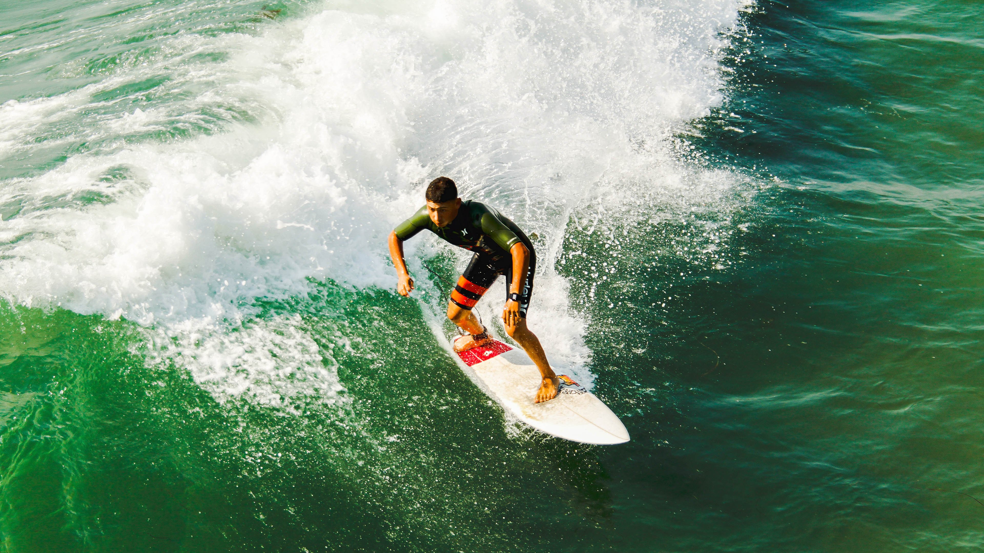 绿色环保材料在足球场馆建设中的应用规模持续扩大，行业绿色转型提速